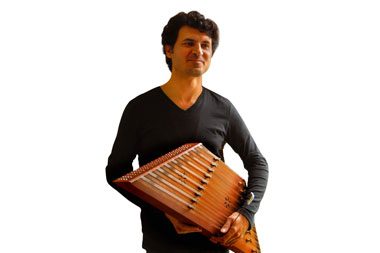 سیامک آقایی